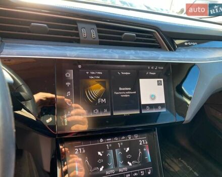 Черный Ауди E-Tron, объемом двигателя 0 л и пробегом 61 тыс. км за 36500 $, фото 15 на Automoto.ua