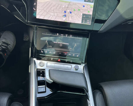 Черный Ауди E-Tron, объемом двигателя 0 л и пробегом 52 тыс. км за 39999 $, фото 33 на Automoto.ua