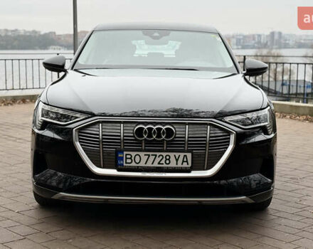 Черный Ауди E-Tron, объемом двигателя 0 л и пробегом 146 тыс. км за 27500 $, фото 3 на Automoto.ua