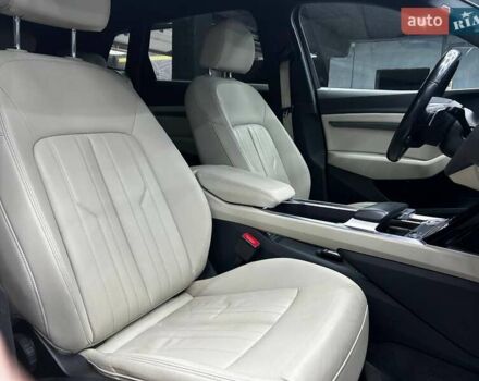 Чорний Ауді E-Tron, об'ємом двигуна 0 л та пробігом 148 тис. км за 26000 $, фото 18 на Automoto.ua