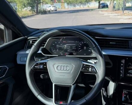 Черный Ауди E-Tron, объемом двигателя 0 л и пробегом 38 тыс. км за 39800 $, фото 1 на Automoto.ua