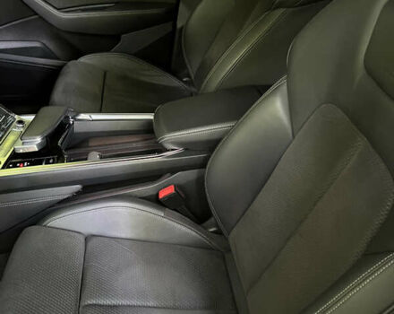 Черный Ауди E-Tron, объемом двигателя 0 л и пробегом 199 тыс. км за 27999 $, фото 37 на Automoto.ua