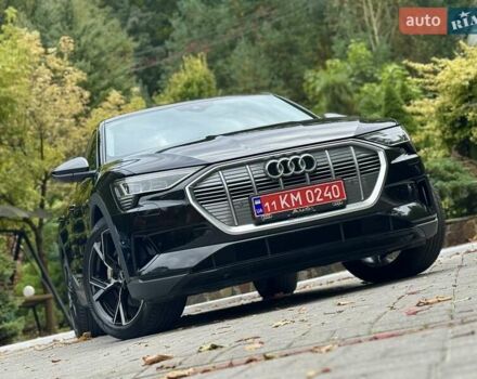 Чорний Ауді E-Tron, об'ємом двигуна 0 л та пробігом 159 тис. км за 24500 $, фото 2 на Automoto.ua