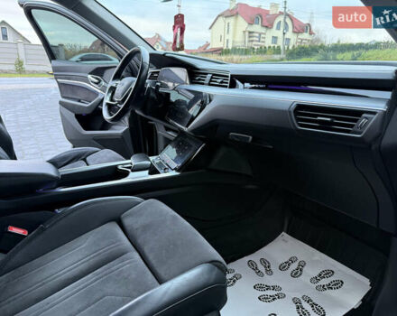 Черный Ауди E-Tron, объемом двигателя 0 л и пробегом 150 тыс. км за 27499 $, фото 68 на Automoto.ua