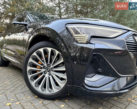 Черный Ауди E-Tron, объемом двигателя 0 л и пробегом 155 тыс. км за 33300 $, фото 3 на Automoto.ua