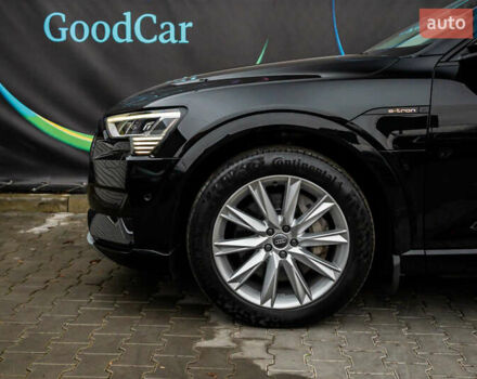 Чорний Ауді E-Tron, об'ємом двигуна 0 л та пробігом 75 тис. км за 29900 $, фото 9 на Automoto.ua