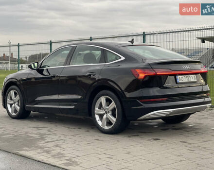 Чорний Ауді E-Tron, об'ємом двигуна 0 л та пробігом 78 тис. км за 26500 $, фото 2 на Automoto.ua