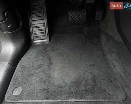 Чорний Ауді E-Tron, об'ємом двигуна 0 л та пробігом 160 тис. км за 22500 $, фото 40 на Automoto.ua