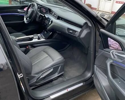 Черный Ауди E-Tron, объемом двигателя 0 л и пробегом 54 тыс. км за 32549 $, фото 13 на Automoto.ua