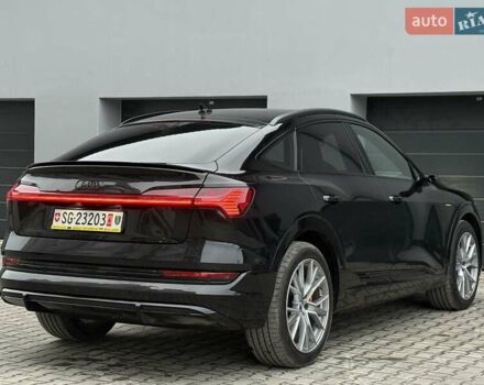 Черный Ауди E-Tron, объемом двигателя 0 л и пробегом 105 тыс. км за 35990 $, фото 10 на Automoto.ua