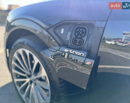 Черный Ауди E-Tron, объемом двигателя 0 л и пробегом 126 тыс. км за 27500 $, фото 21 на Automoto.ua