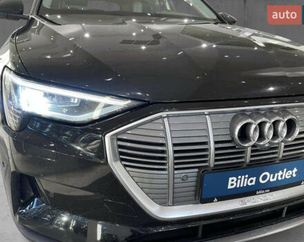 Черный Ауди E-Tron, объемом двигателя 0 л и пробегом 125 тыс. км за 21700 $, фото 3 на Automoto.ua