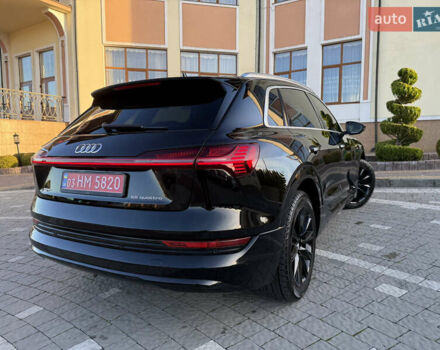 Чорний Ауді E-Tron, об'ємом двигуна 0 л та пробігом 150 тис. км за 26999 $, фото 58 на Automoto.ua