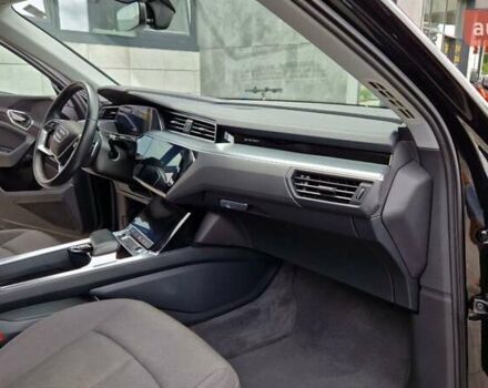 Черный Ауди E-Tron, объемом двигателя 0 л и пробегом 36 тыс. км за 26000 $, фото 31 на Automoto.ua