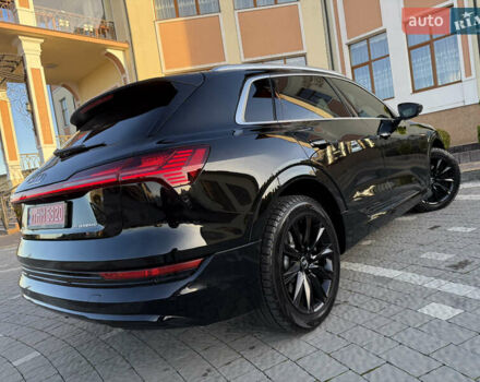 Чорний Ауді E-Tron, об'ємом двигуна 0 л та пробігом 150 тис. км за 26999 $, фото 59 на Automoto.ua