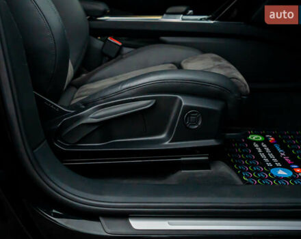 Чорний Ауді E-Tron, об'ємом двигуна 0 л та пробігом 75 тис. км за 29900 $, фото 44 на Automoto.ua