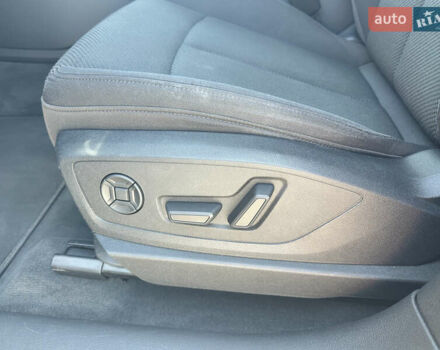 Чорний Ауді E-Tron, об'ємом двигуна 0 л та пробігом 130 тис. км за 23990 $, фото 20 на Automoto.ua