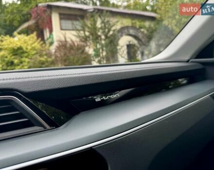 Черный Ауди E-Tron, объемом двигателя 0 л и пробегом 159 тыс. км за 24000 $, фото 96 на Automoto.ua