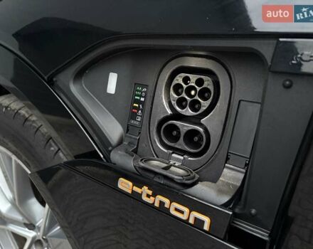 Черный Ауди E-Tron, объемом двигателя 0 л и пробегом 105 тыс. км за 35990 $, фото 14 на Automoto.ua