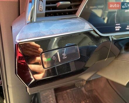 Черный Ауди E-Tron, объемом двигателя 0 л и пробегом 61 тыс. км за 36500 $, фото 12 на Automoto.ua