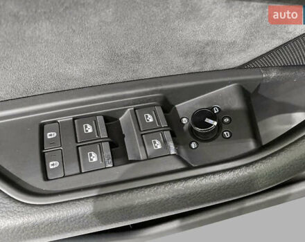 Черный Ауди E-Tron, объемом двигателя 0 л и пробегом 125 тыс. км за 21700 $, фото 31 на Automoto.ua