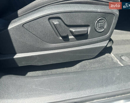 Чорний Ауді E-Tron, об'ємом двигуна 0 л та пробігом 130 тис. км за 23990 $, фото 9 на Automoto.ua