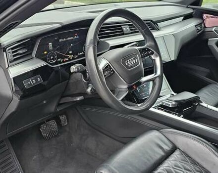 Чорний Ауді E-Tron, об'ємом двигуна 0 л та пробігом 120 тис. км за 33500 $, фото 105 на Automoto.ua