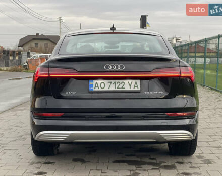 Чорний Ауді E-Tron, об'ємом двигуна 0 л та пробігом 78 тис. км за 26500 $, фото 4 на Automoto.ua