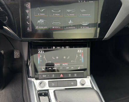 Чорний Ауді E-Tron, об'ємом двигуна 0 л та пробігом 155 тис. км за 30999 $, фото 36 на Automoto.ua