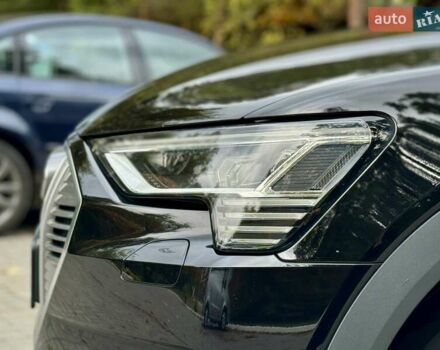 Чорний Ауді E-Tron, об'ємом двигуна 0 л та пробігом 159 тис. км за 24500 $, фото 35 на Automoto.ua
