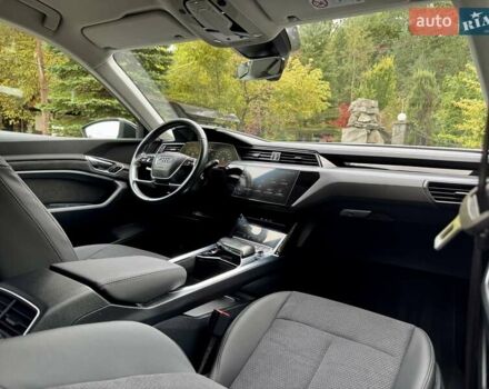 Черный Ауди E-Tron, объемом двигателя 0 л и пробегом 159 тыс. км за 24000 $, фото 109 на Automoto.ua