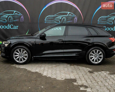 Чорний Ауді E-Tron, об'ємом двигуна 0 л та пробігом 75 тис. км за 29900 $, фото 8 на Automoto.ua