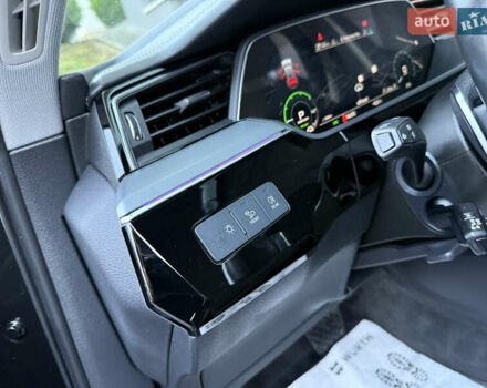 Черный Ауди E-Tron, объемом двигателя 0 л и пробегом 150 тыс. км за 27499 $, фото 48 на Automoto.ua