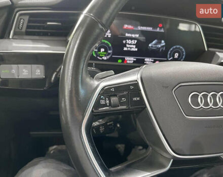 Черный Ауди E-Tron, объемом двигателя 0 л и пробегом 125 тыс. км за 21700 $, фото 20 на Automoto.ua