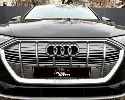 Черный Ауди E-Tron, объемом двигателя 0 л и пробегом 32 тыс. км за 35500 $, фото 6 на Automoto.ua