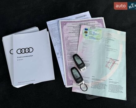 Черный Ауди E-Tron, объемом двигателя 0 л и пробегом 130 тыс. км за 22300 $, фото 4 на Automoto.ua