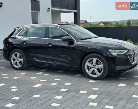 Черный Ауди E-Tron, объемом двигателя 0 л и пробегом 130 тыс. км за 26500 $, фото 6 на Automoto.ua