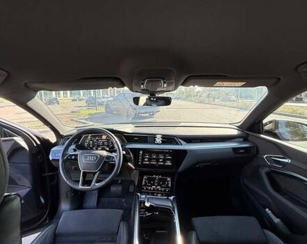 Черный Ауди E-Tron, объемом двигателя 0 л и пробегом 38 тыс. км за 39800 $, фото 11 на Automoto.ua