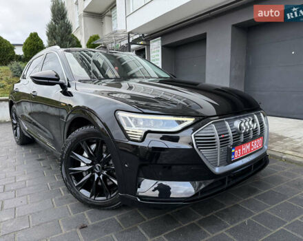 Черный Ауди E-Tron, объемом двигателя 0 л и пробегом 150 тыс. км за 27499 $, фото 2 на Automoto.ua