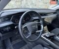 Чорний Ауді E-Tron, об'ємом двигуна 0 л та пробігом 253 тис. км за 24200 $, фото 29 на Automoto.ua