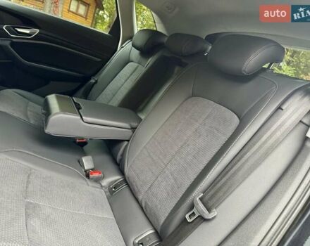 Черный Ауди E-Tron, объемом двигателя 0 л и пробегом 159 тыс. км за 24000 $, фото 126 на Automoto.ua