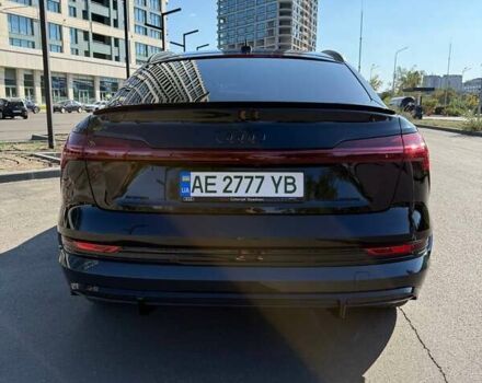 Черный Ауди E-Tron, объемом двигателя 0 л и пробегом 38 тыс. км за 39800 $, фото 19 на Automoto.ua