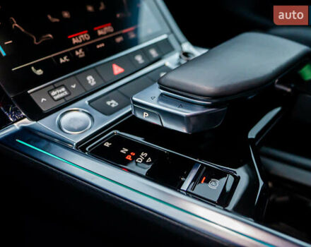 Чорний Ауді E-Tron, об'ємом двигуна 0 л та пробігом 75 тис. км за 29900 $, фото 83 на Automoto.ua