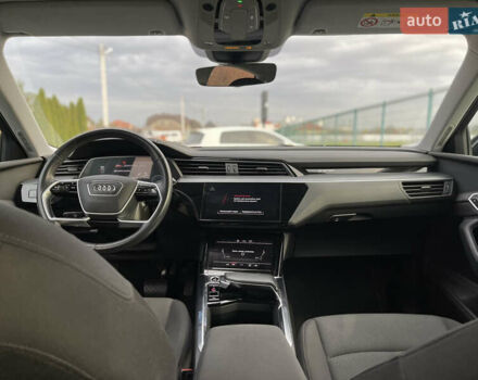 Чорний Ауді E-Tron, об'ємом двигуна 0 л та пробігом 78 тис. км за 26500 $, фото 25 на Automoto.ua