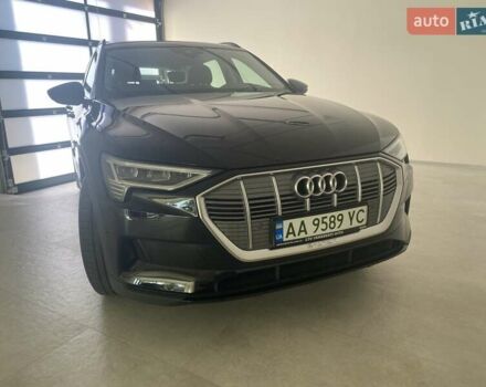 Черный Ауди E-Tron, объемом двигателя 0 л и пробегом 40 тыс. км за 29800 $, фото 1 на Automoto.ua