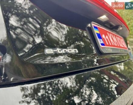 Чорний Ауді E-Tron, об'ємом двигуна 0 л та пробігом 159 тис. км за 24500 $, фото 56 на Automoto.ua