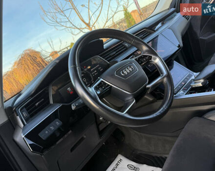 Чорний Ауді E-Tron, об'ємом двигуна 0 л та пробігом 150 тис. км за 26999 $, фото 73 на Automoto.ua