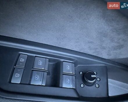 Чорний Ауді E-Tron, об'ємом двигуна 0 л та пробігом 253 тис. км за 24200 $, фото 59 на Automoto.ua