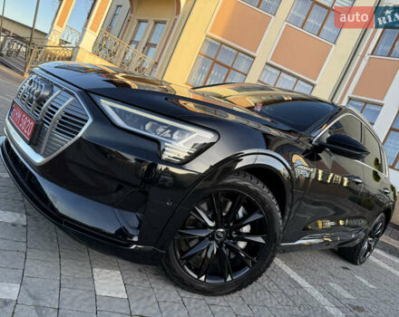 Чорний Ауді E-Tron, об'ємом двигуна 0 л та пробігом 150 тис. км за 25900 $, фото 28 на Automoto.ua