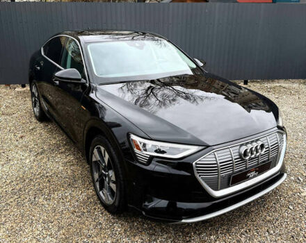 Черный Ауди E-Tron, объемом двигателя 0 л и пробегом 32 тыс. км за 35500 $, фото 7 на Automoto.ua